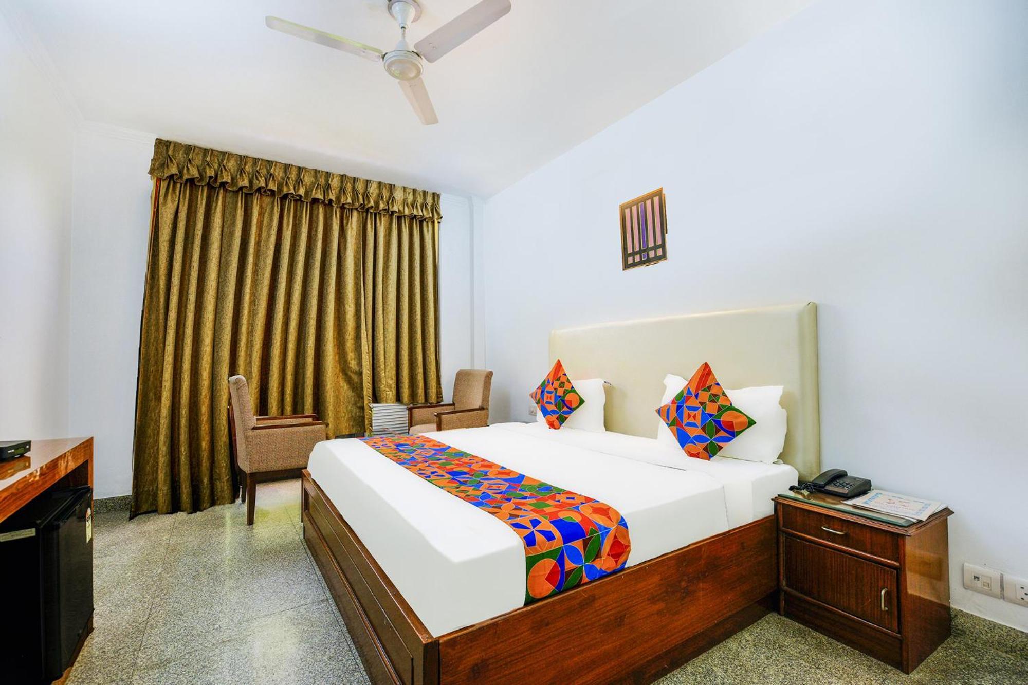 Hotel Exotica Leisure Valley, Gurgaon Exterior photo