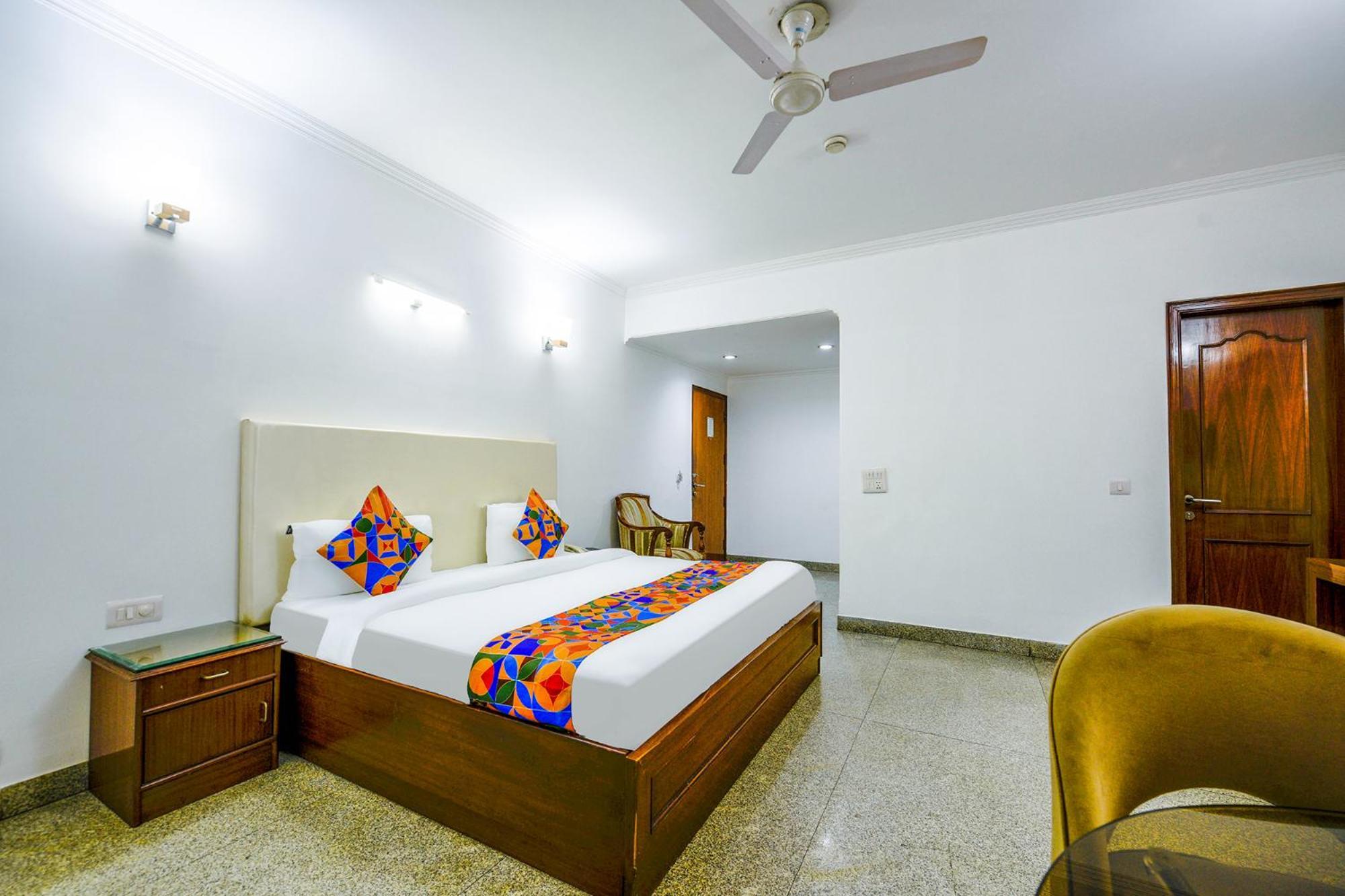 Hotel Exotica Leisure Valley, Gurgaon Exterior photo